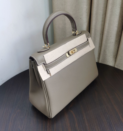 Sac Grace Pebbled en cuir véritable style grainé