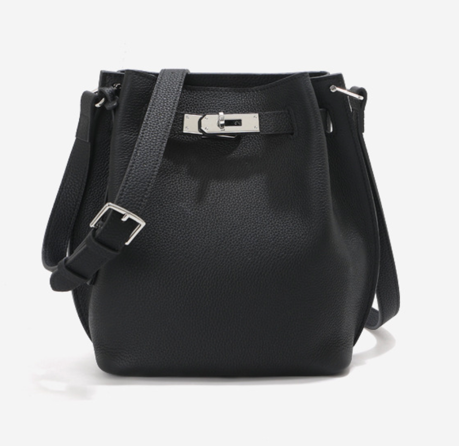 Noa Bucket – Bolsa em Couro Togo