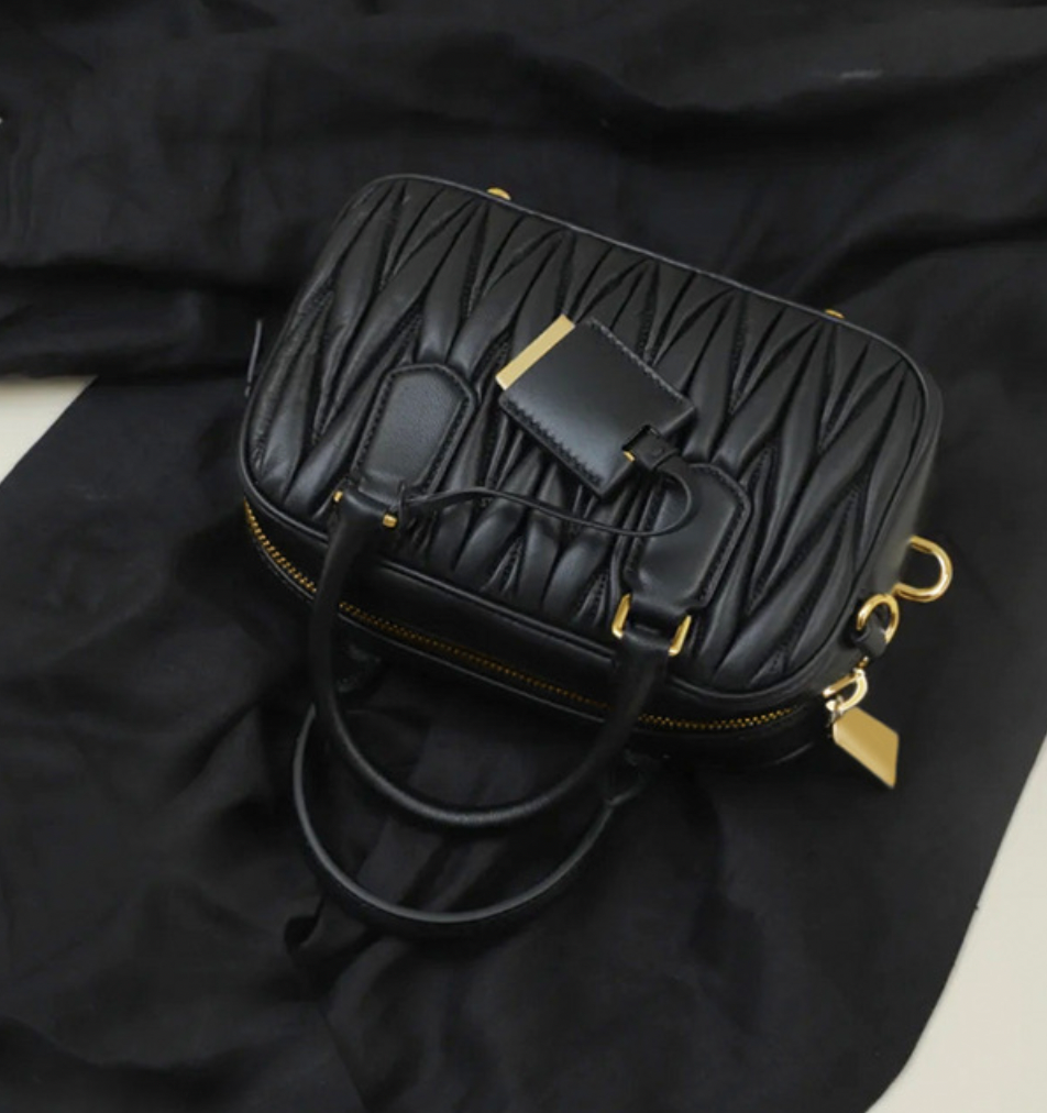 Aria Matelassé Mini – Bolsa em Couro Genuíno