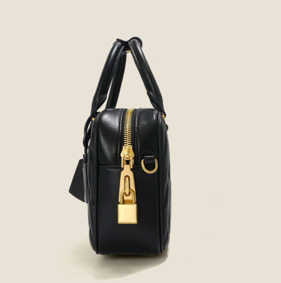 Aria Matelassé Mini – Bolsa em Couro Genuíno