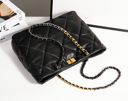 Aurora Chain Tote – Bolsa em Couro Genuíno