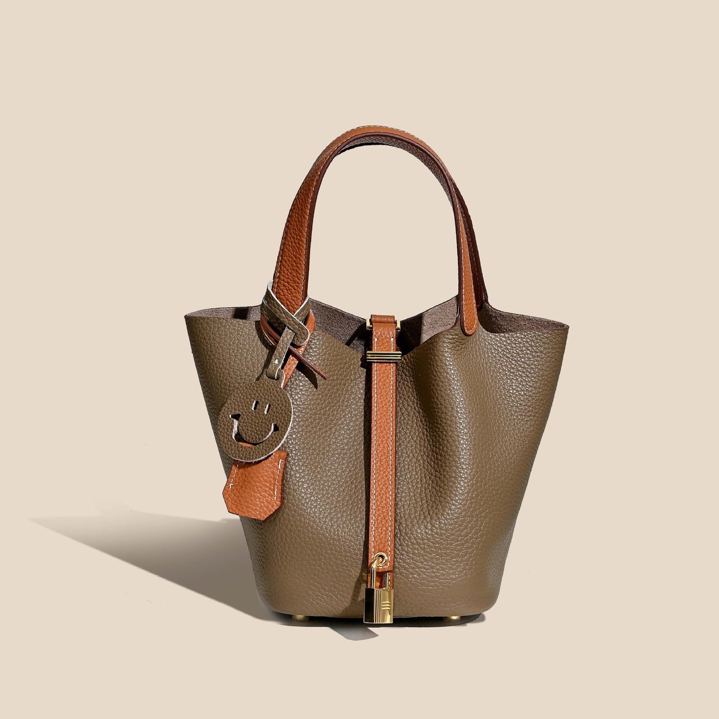 Sac seau Camille en cuir de vachette pleine fleur