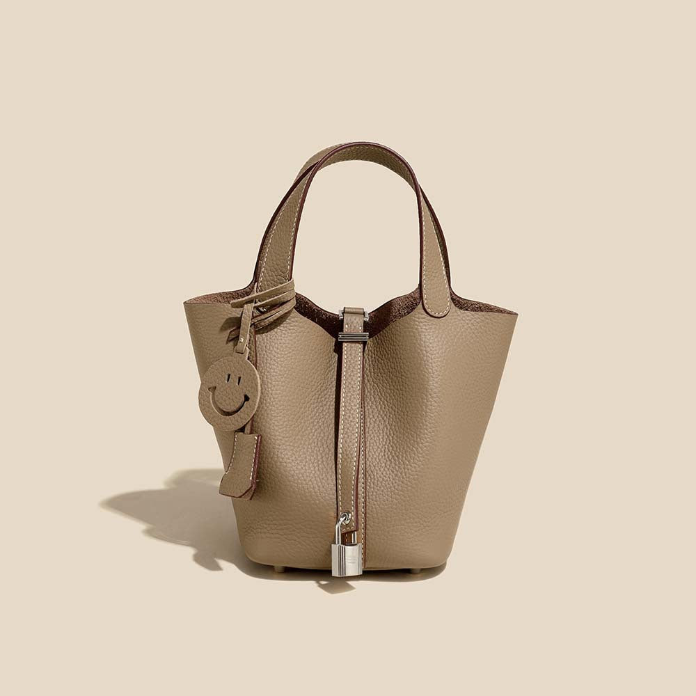 Sac seau Camille en cuir de vachette pleine fleur