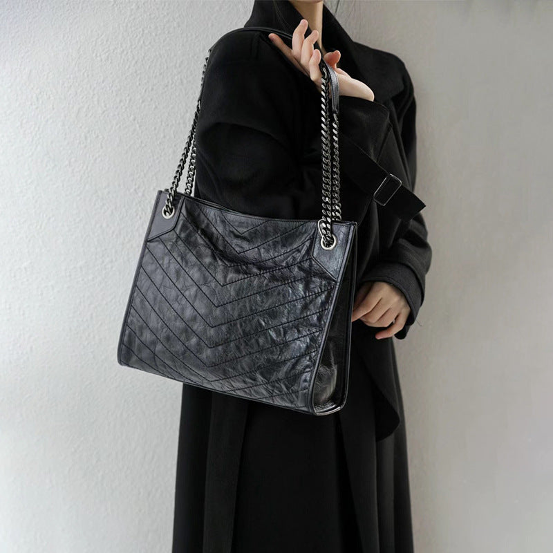 Valmont Hobo – Bolsa em Couro Genuíno
