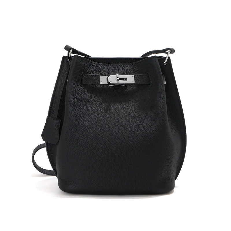 Noa Bucket – Bolsa em Couro Togo
