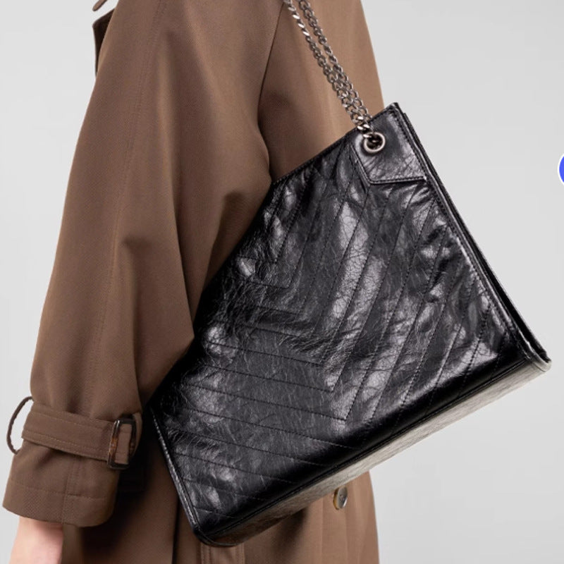Valmont Hobo – Bolsa em Couro Genuíno