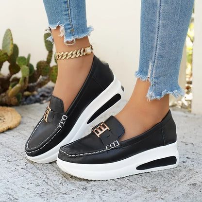 Vittoria – Sapatos de Mulher com Detalhe Metálico