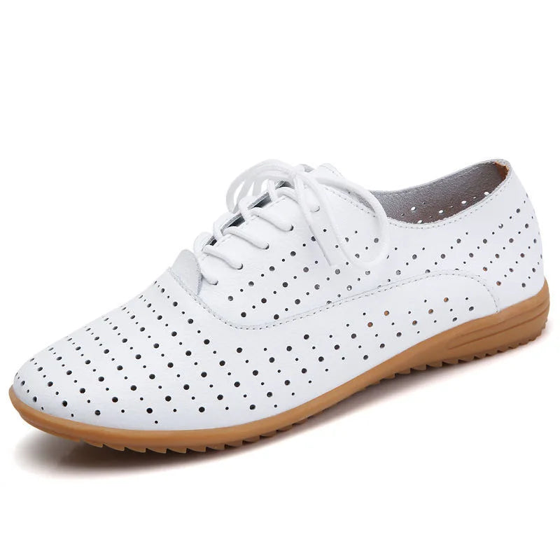 Marinna Filó - Chaussure très élégante et confortable avec des découpes. 