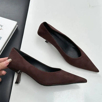 Celeste Élite – Sapatos Clássicos de Salto Fino