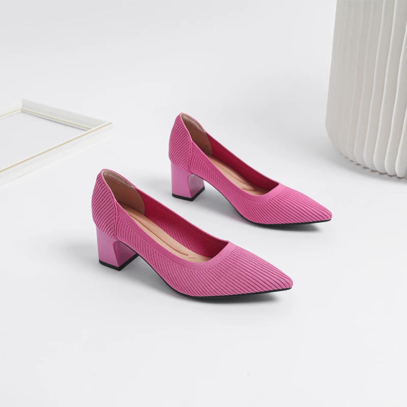 Victoria Pump - Sapato de Salto Médio muito Elegante e Confortável