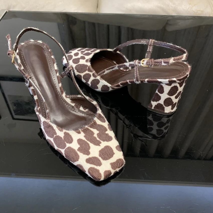 Savannah Luxe - Sandálias Slingback Leopardo de Salto Bloco