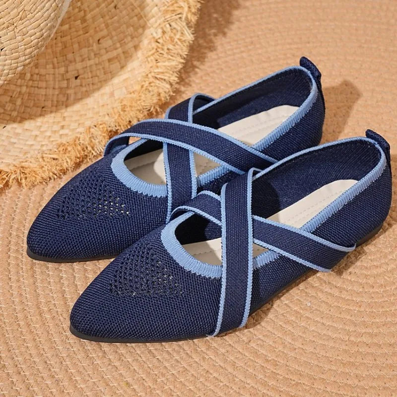 Élise - Sapato Plano Bicolor com Tiras Cruzadas Elegantes