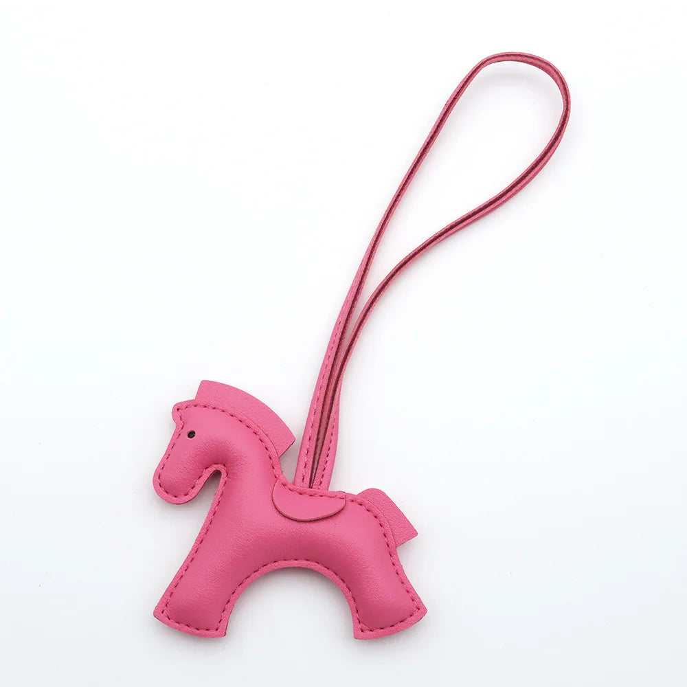 Porte-clés cheval en cuir PU pour femme, tendance, multicolore, en forme de cheval, accessoire pour clés de voiture ou sac à main, bijou cadeau