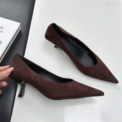 Celeste Élite – Sapatos Clássicos de Salto Fino