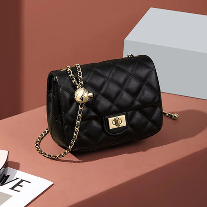 Louvre Mini Chain – Bolsa em Couro Genuíno
