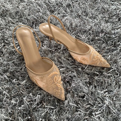 Sapatos Slingback Bordados de Luxo – Elegância para Ocasiões Especiais