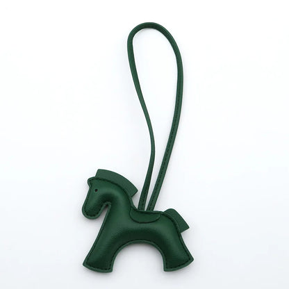 Porte-clés cheval en cuir PU pour femme, tendance, multicolore, en forme de cheval, accessoire pour clés de voiture ou sac à main, bijou cadeau