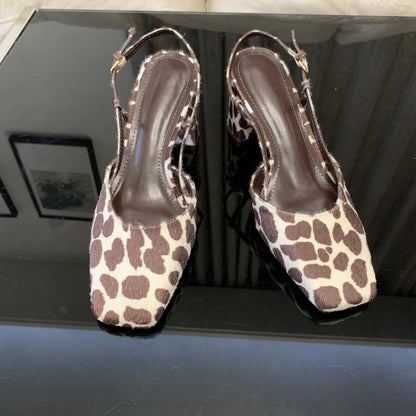 Savannah Luxe - Sandálias Slingback Leopardo de Salto Bloco