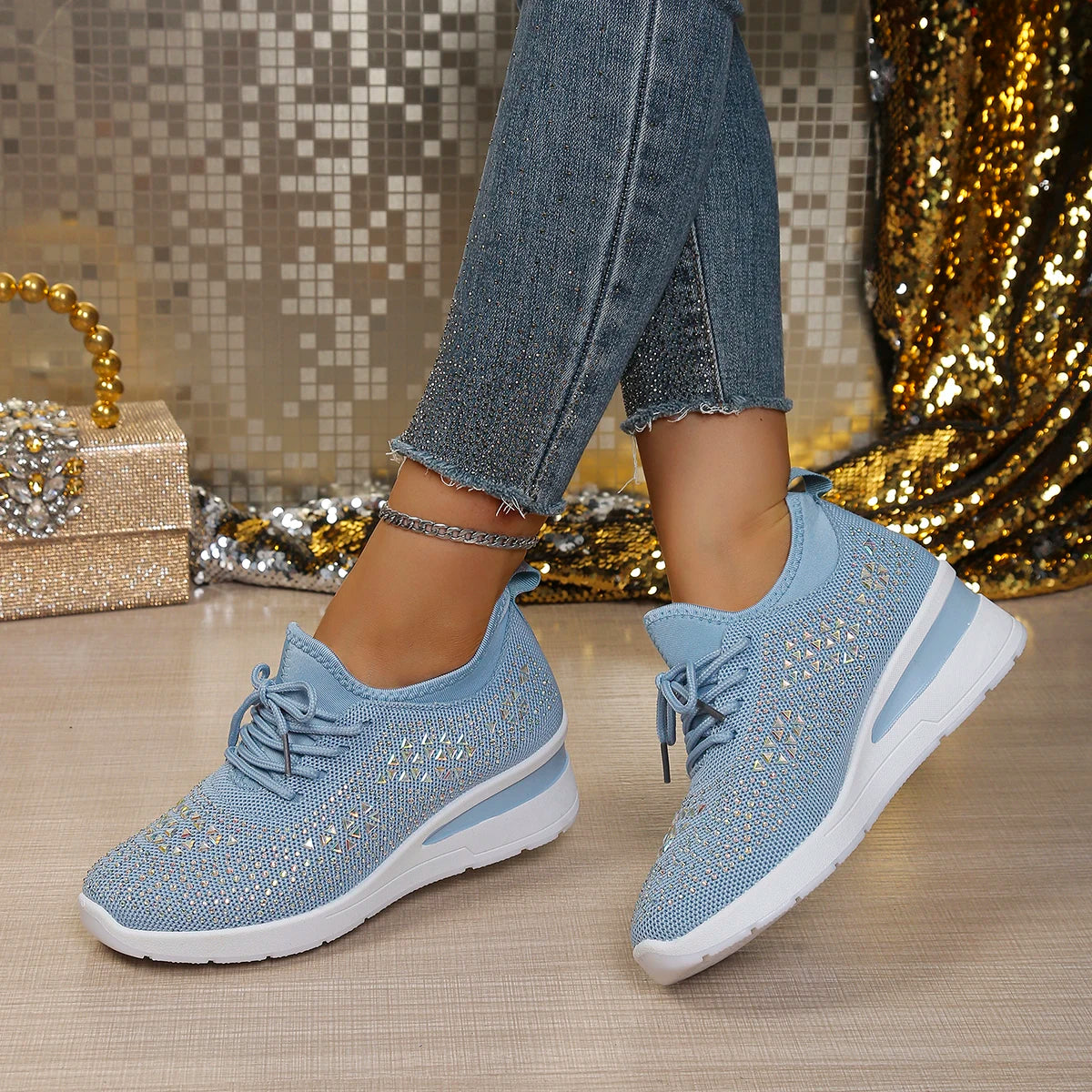 Lumière – Sapatos de Mulher com Cristais e Sola Elevada
