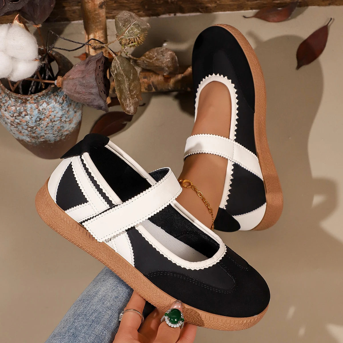 Claire Stride – Ténis Casual
