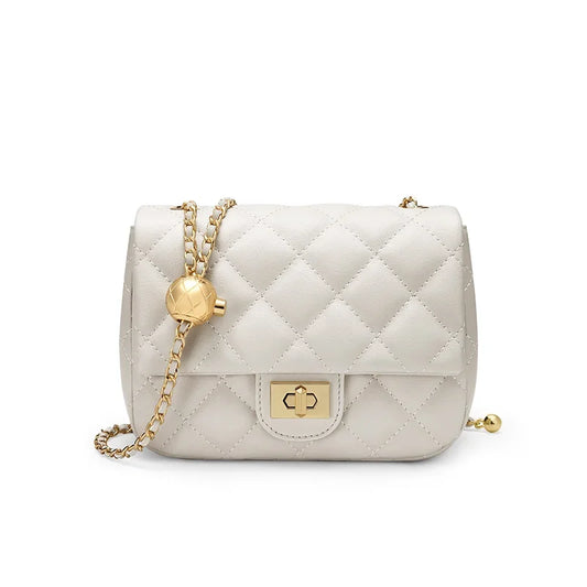 Louvre Mini Chain – Bolsa em Couro Genuíno